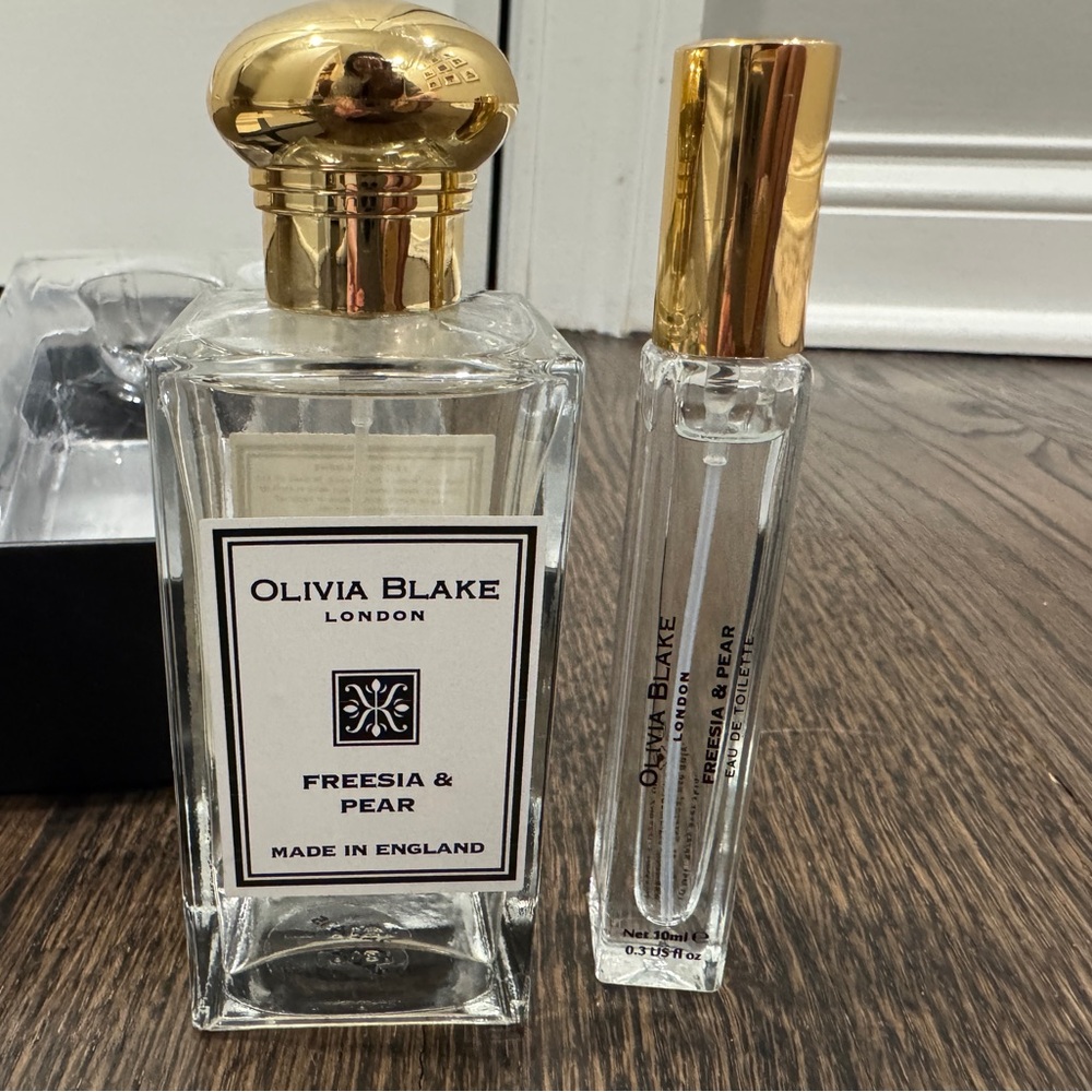 NEW Olivia Blake London's Freesia & Pear Perfume Travel Duo Set - Picture 2 of 5